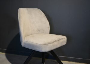 Eetkamerstoel-velvet-2.jpg