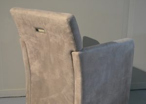 Eetkamerstoel-velvet-grijs-dots-3.jpg