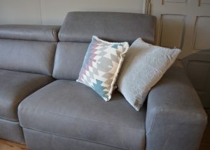 Grijze-loungebank-2.jpg