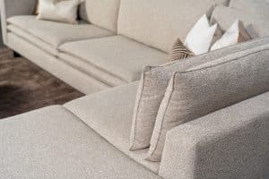 Hoekbank Nadine combineert luxe design met ultiem comfort.