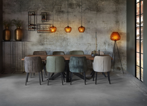 Eettafel-280-cm-boomstam-8-stoelen-spin-poot